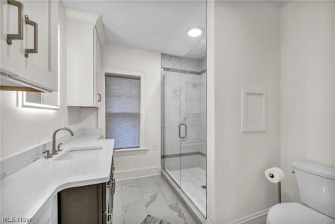 2135 Coventry Road Cleveland Heights OH 44118