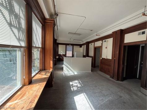 5644 Broadway Avenue Cleveland OH 44127