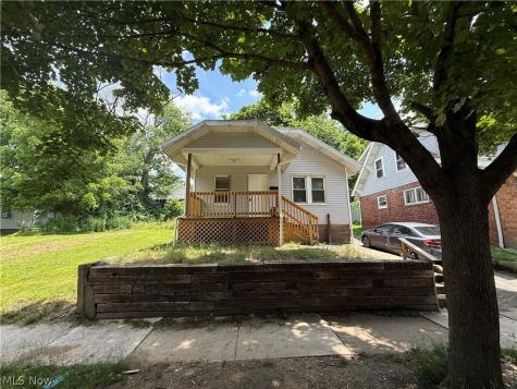 283 Sobul Avenue Akron OH 44305