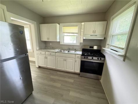283 Sobul Avenue Akron OH 44305