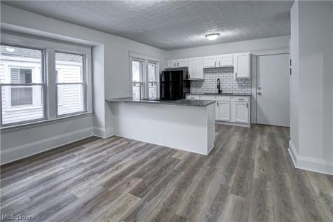 1931 W 74 Street Cleveland OH 44102