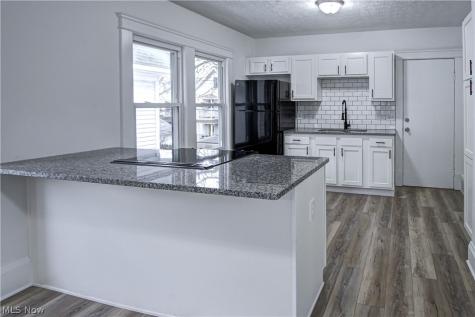 1931 W 74 Street Cleveland OH 44102
