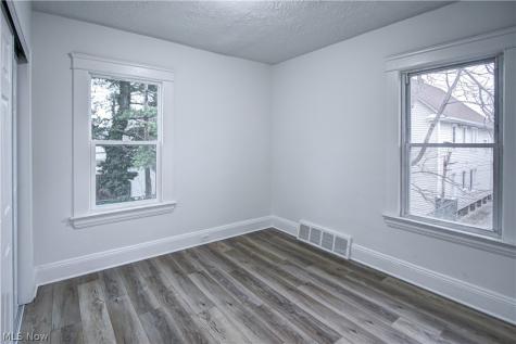 1931 W 74 Street Cleveland OH 44102