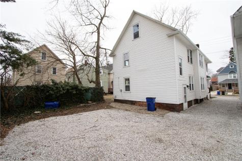 1931 W 74 Street Cleveland OH 44102