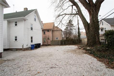1931 W 74 Street Cleveland OH 44102