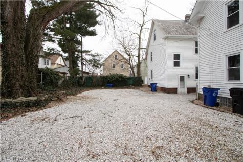 1931 W 74 Street Cleveland OH 44102