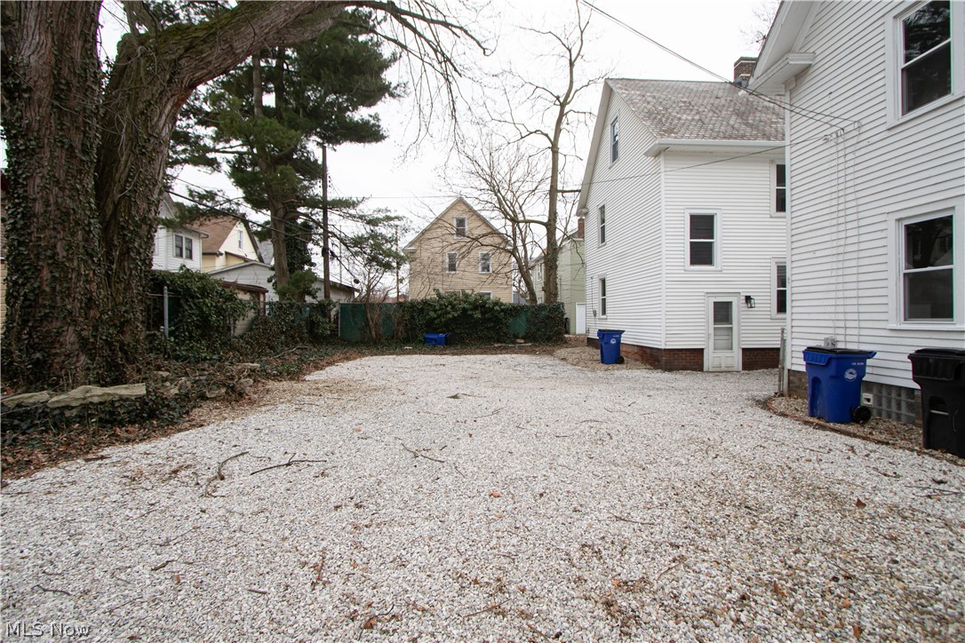 1931 W 74 Street Cleveland OH 44102