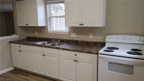 634 Sumner Street Akron OH 44311