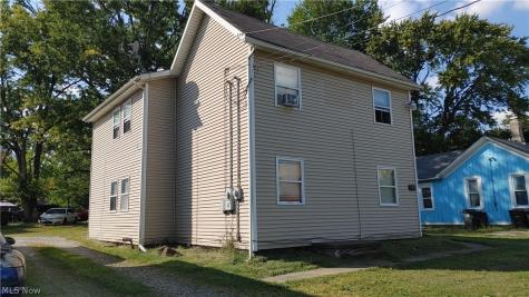634 Sumner Street Akron OH 44311