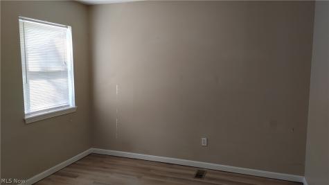 634 Sumner Street Akron OH 44311