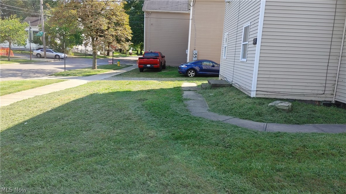 634 Sumner Street Akron OH 44311