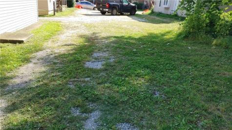 634 Sumner Street Akron OH 44311