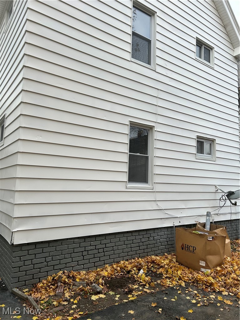 15630 Holmes Avenue Cleveland OH 44110