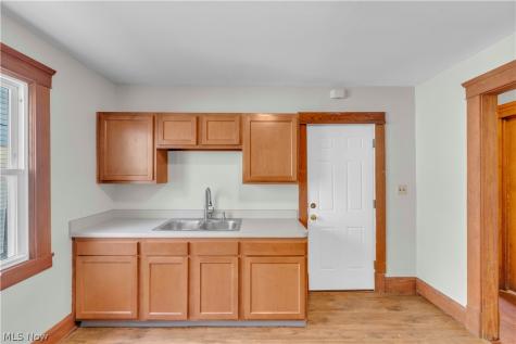11601 Headley Avenue Cleveland OH 44111