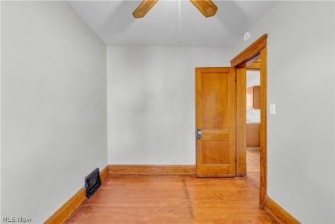 11601 Headley Avenue Cleveland OH 44111