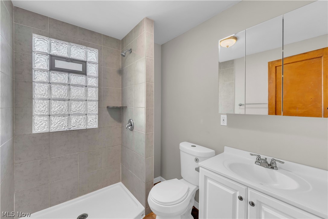 11601 Headley Avenue Cleveland OH 44111