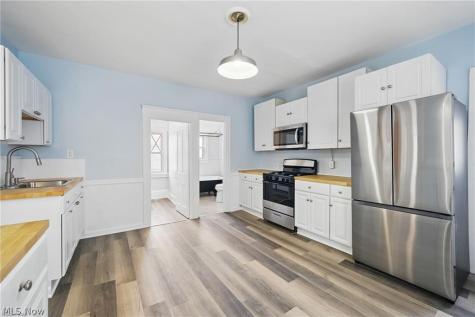 2471 Tremont Avenue Cleveland OH 44113