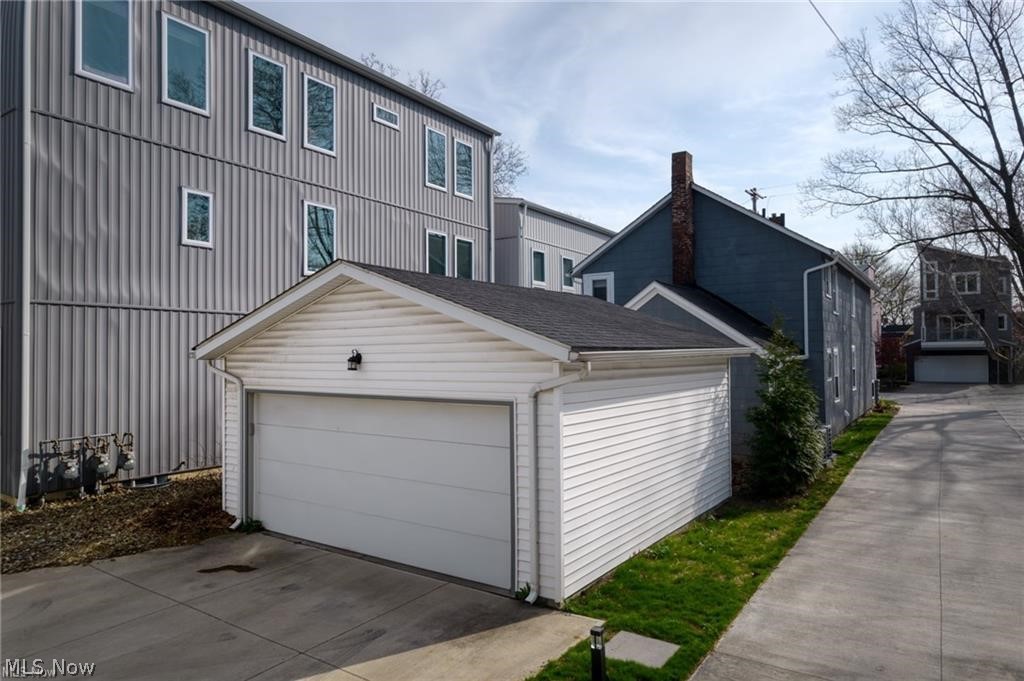 2471 Tremont Avenue Cleveland OH 44113