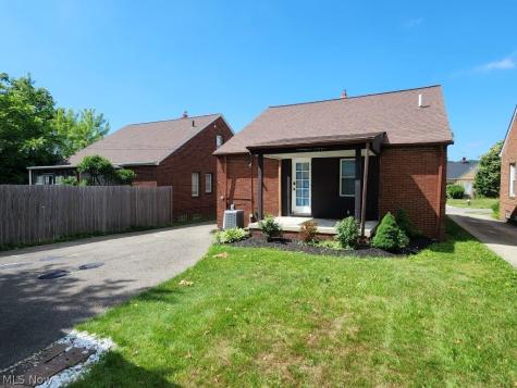 4102 Verona Road South Euclid OH 44121