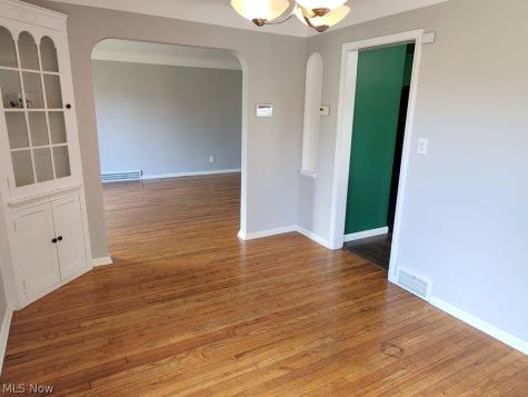 4102 Verona Road South Euclid OH 44121