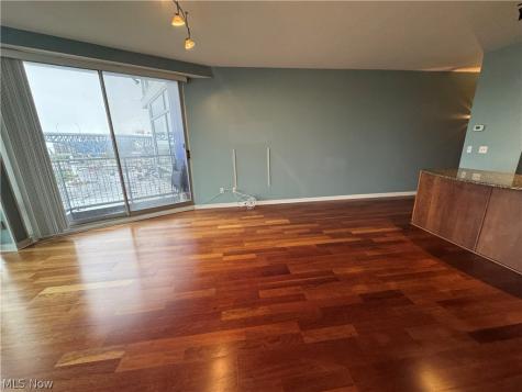 1237 Washington Avenue Cleveland OH 44113