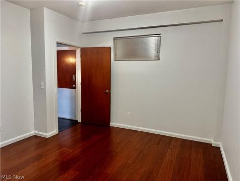 1237 Washington Avenue Cleveland OH 44113