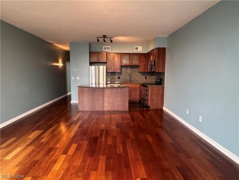 1237 Washington Avenue Cleveland OH 44113