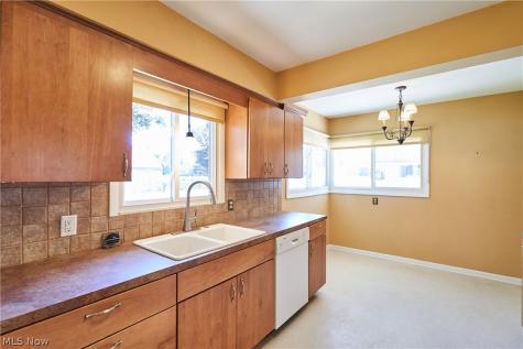 2620 Mogadore Road Akron OH 44312