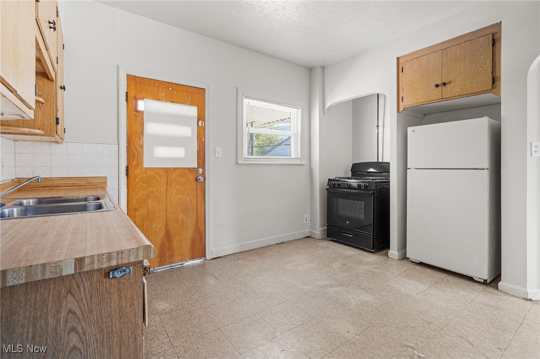 15300 Waterloo Road Cleveland OH 44110