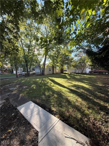 5080 Haverford Drive Lyndhurst OH 44124