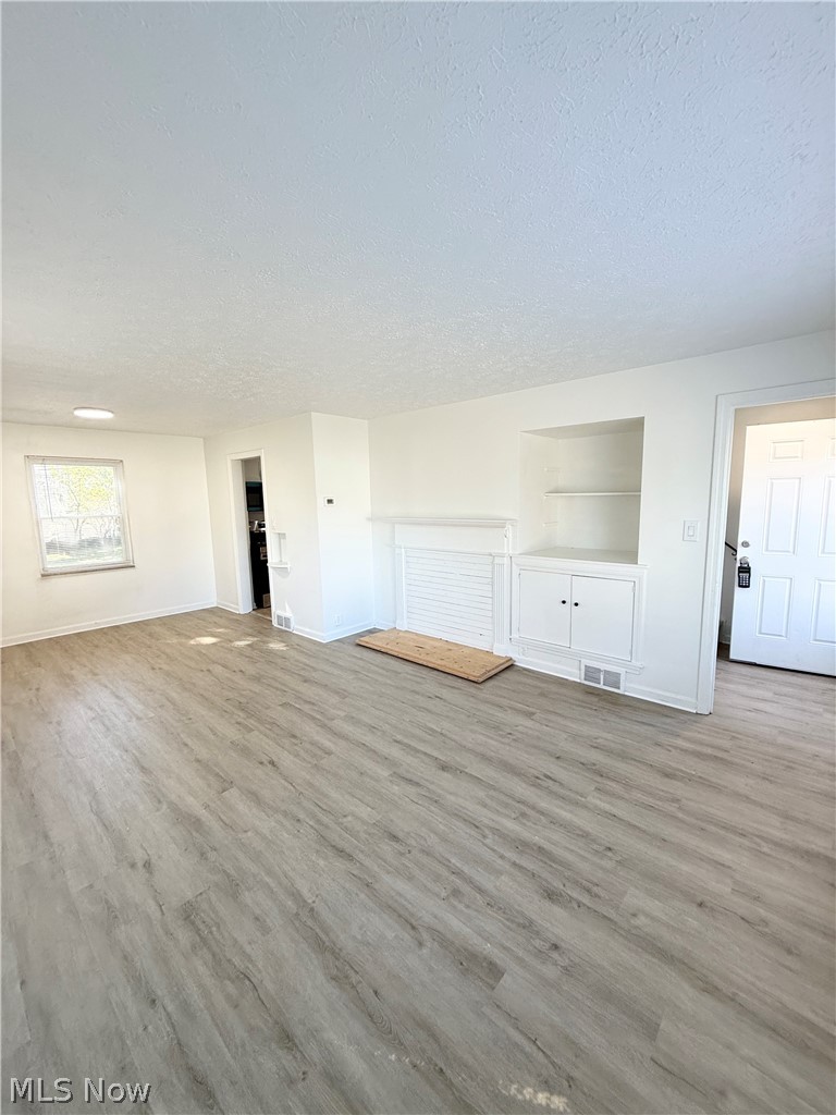 5080 Haverford Drive Lyndhurst OH 44124