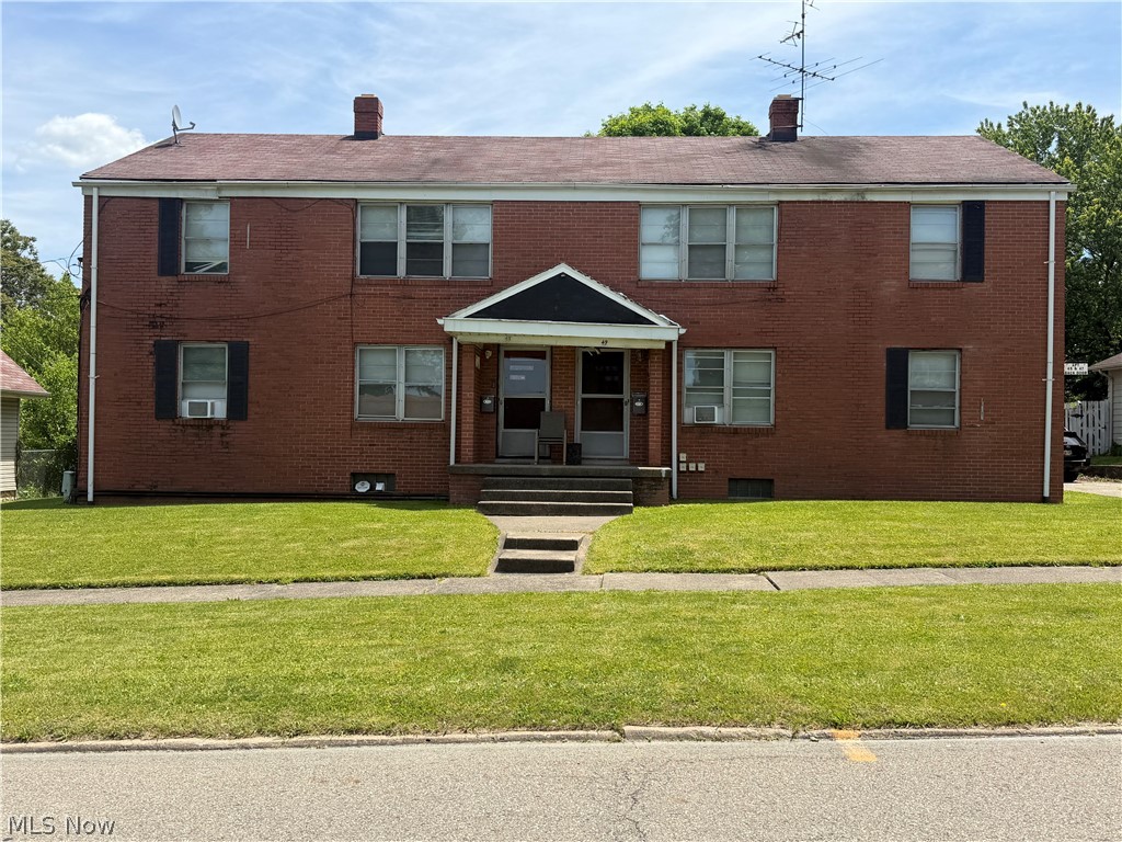 47 Parkgate Austintown OH 44515