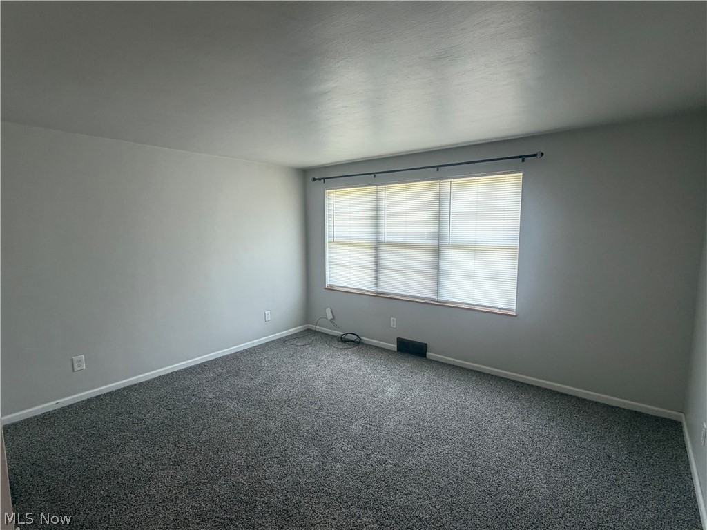 47 Parkgate Austintown OH 44515
