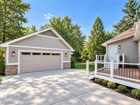 9423 Highland Drive Brecksville OH 44141