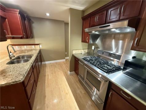9423 Highland Drive Brecksville OH 44141