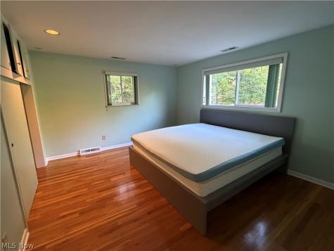 2455 Buckhurst Drive Beachwood OH 44122