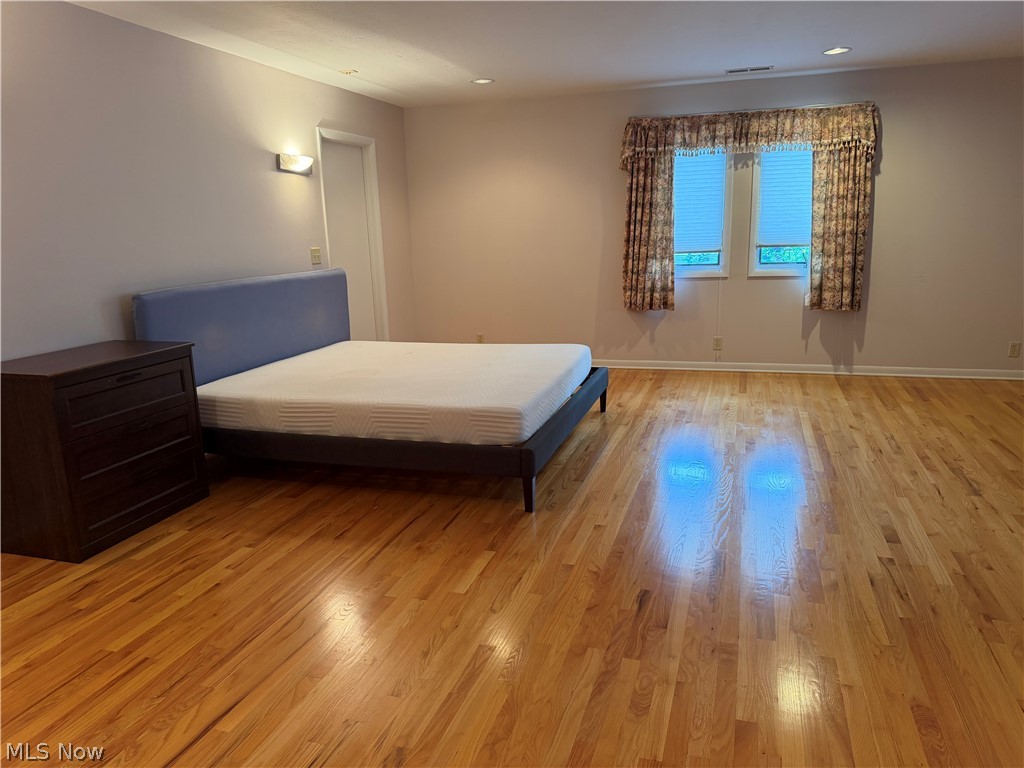 2455 Buckhurst Drive Beachwood OH 44122