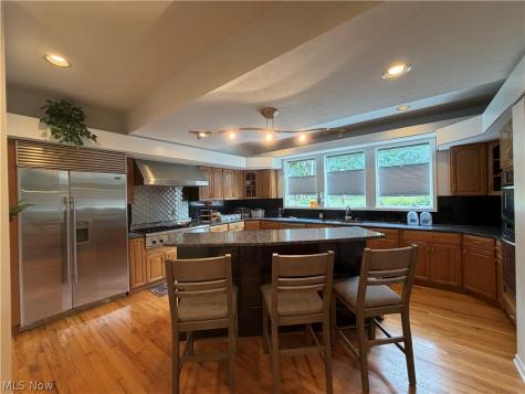2455 Buckhurst Drive Beachwood OH 44122