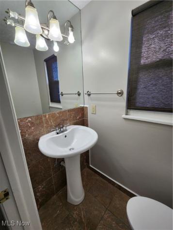 2452 Bromley Road University Heights OH 44118