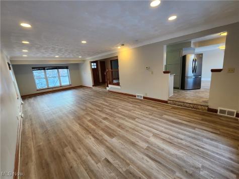 2452 Bromley Road University Heights OH 44118