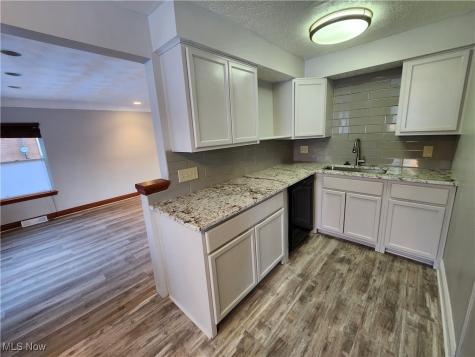 2452 Bromley Road University Heights OH 44118