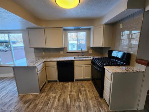 2452 Bromley Road University Heights OH 44118