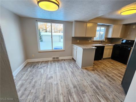 2452 Bromley Road University Heights OH 44118