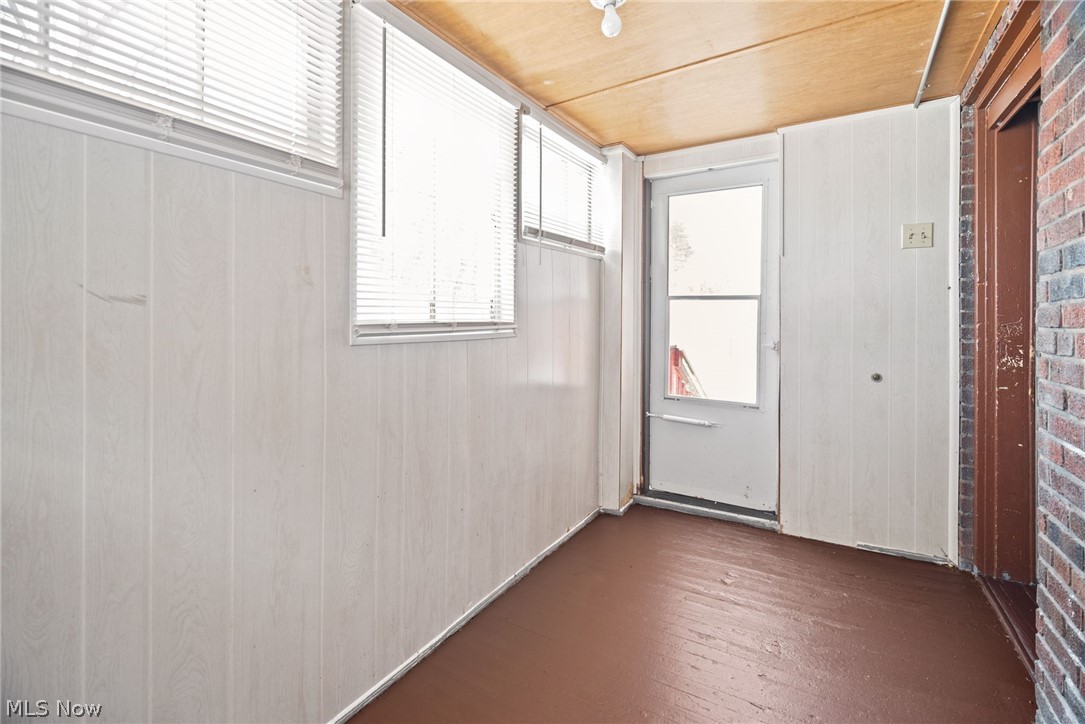 153 Henry Street Bedford OH 44146