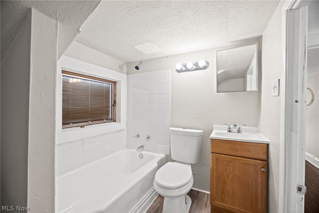 153 Henry Street Bedford OH 44146