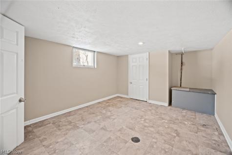 153 Henry Street Bedford OH 44146