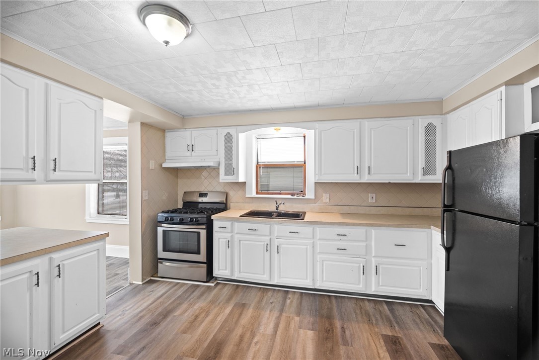 153 Henry Street Bedford OH 44146