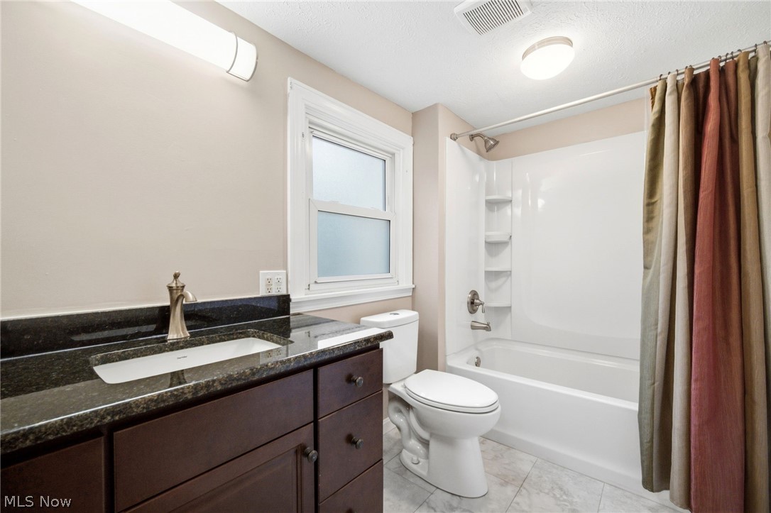 6917 Daisy Avenue Brecksville OH 44141