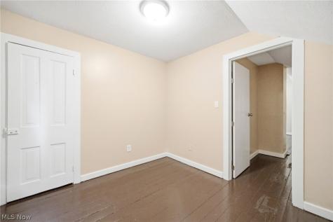 6917 Daisy Avenue Brecksville OH 44141