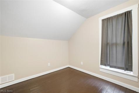 6917 Daisy Avenue Brecksville OH 44141